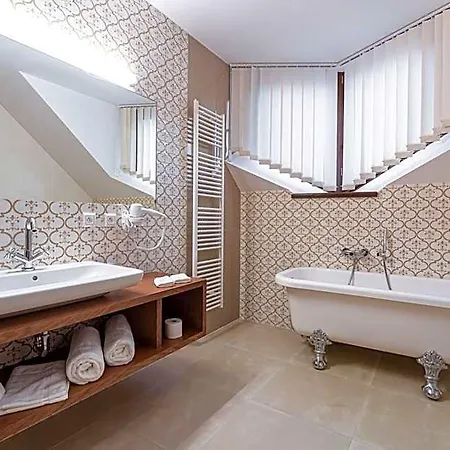 Hotel Michael's Palace 4*