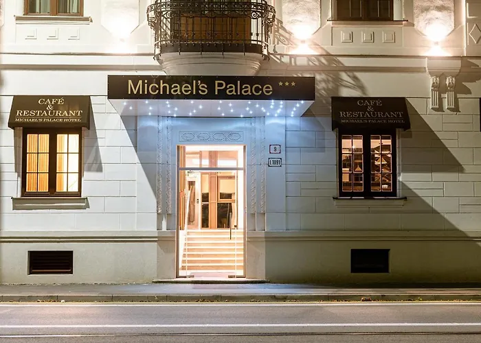Michael's Palace فندق كَشّا