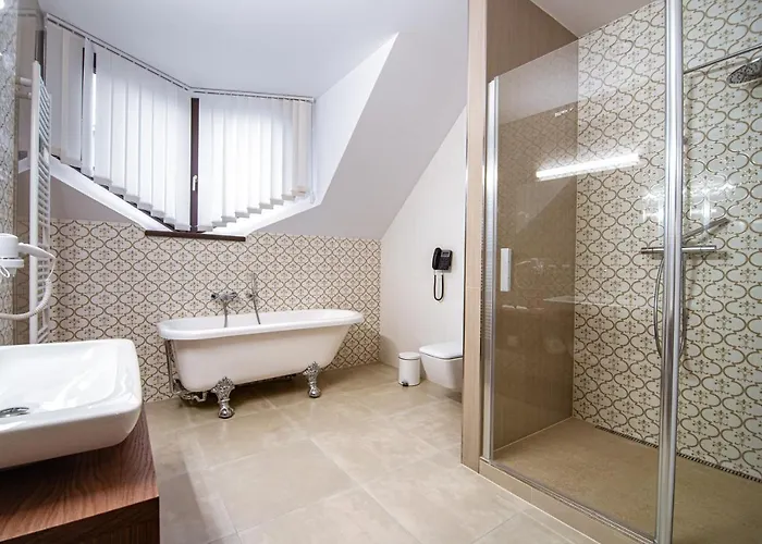 Michael's Palace كَشّا